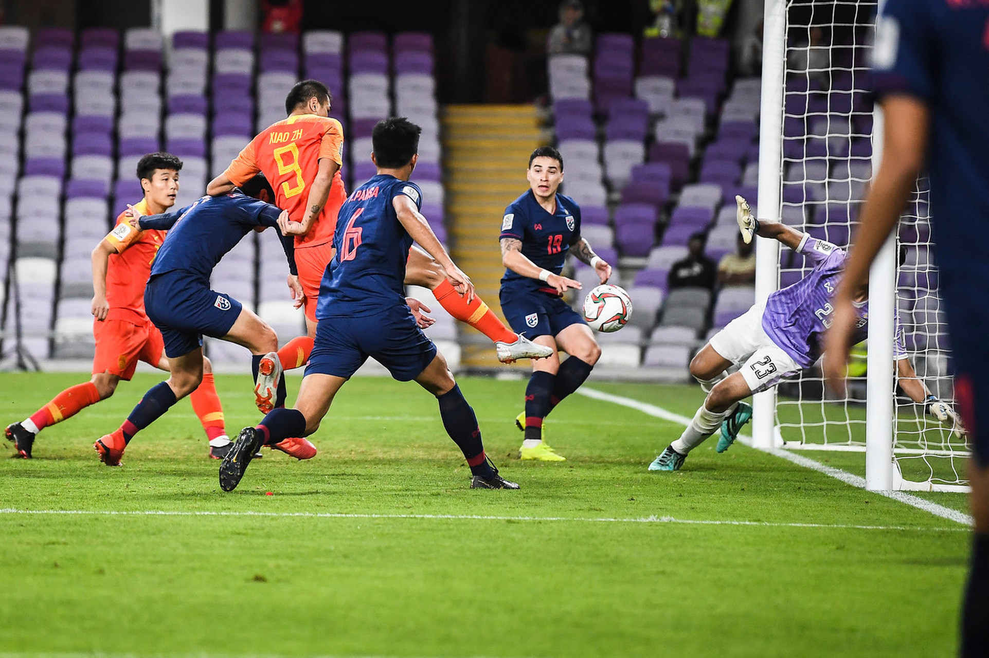 包含亚洲足球赛场上一幕幕精彩瞬间的词条