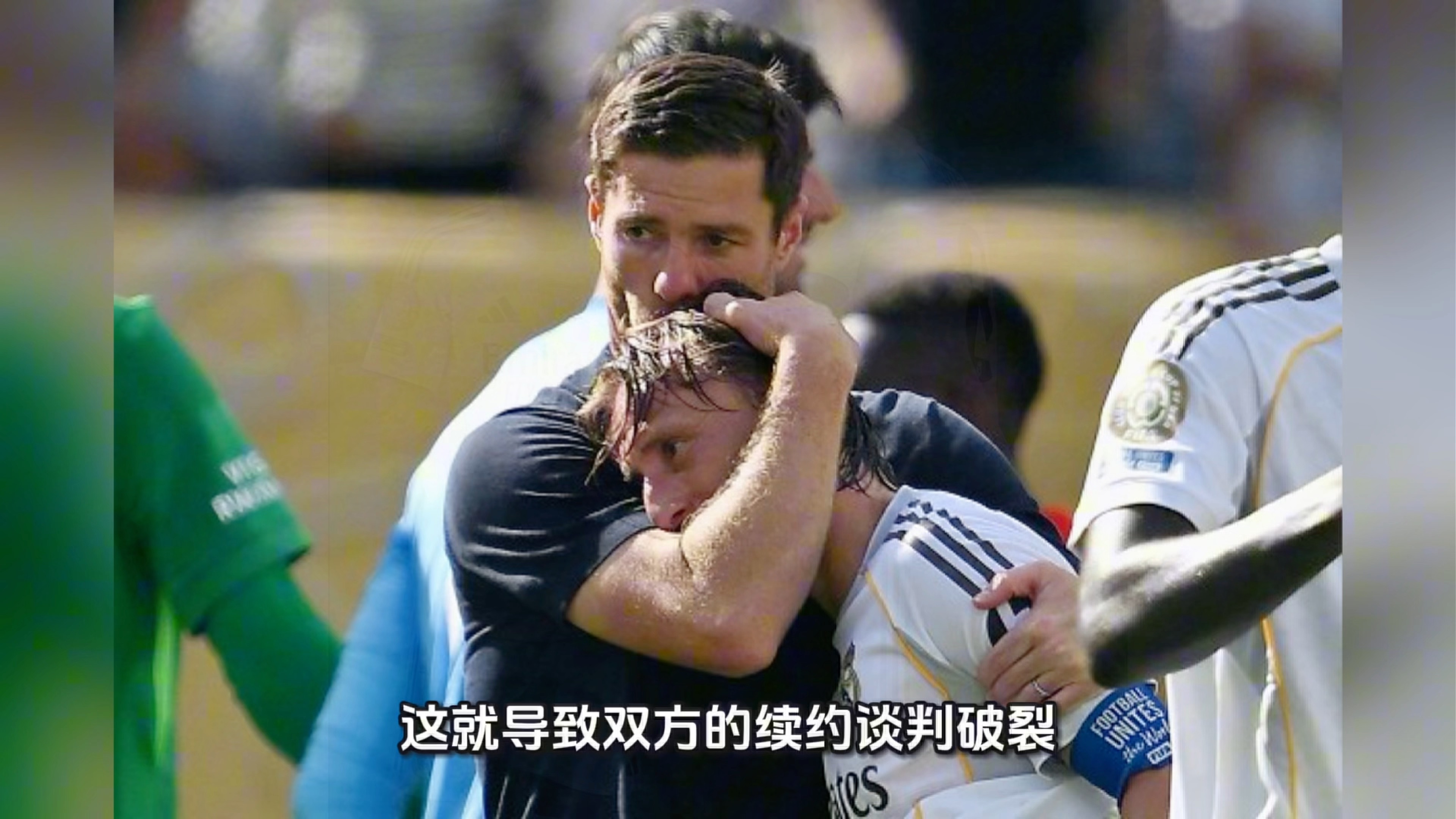 拜仁慕尼黑主场失利,球队士气受挫的简单介绍 拜仁慕尼黑主场失利,球队士气受挫的简单介绍